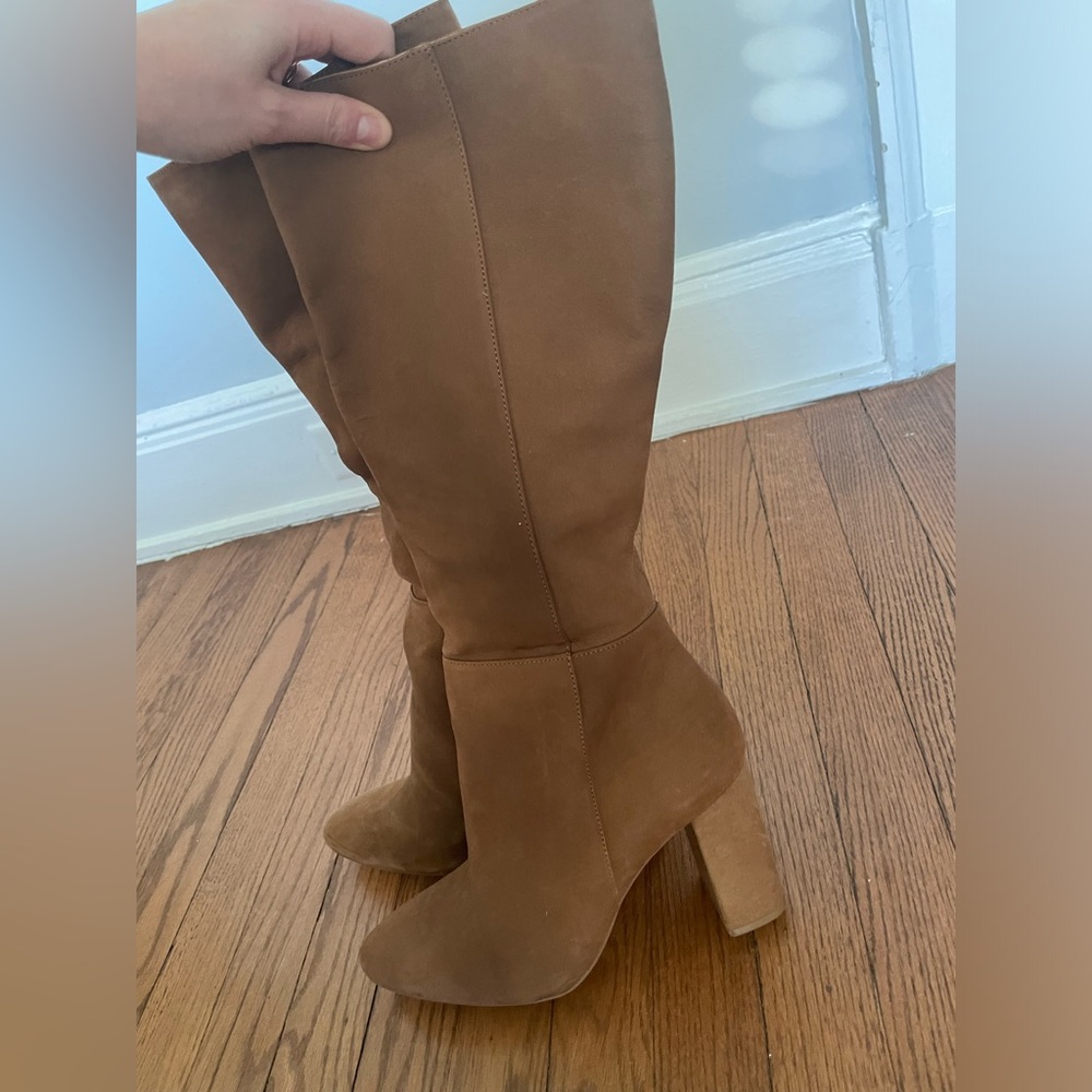 Steve Madden Ninny Boot in Camel Suede